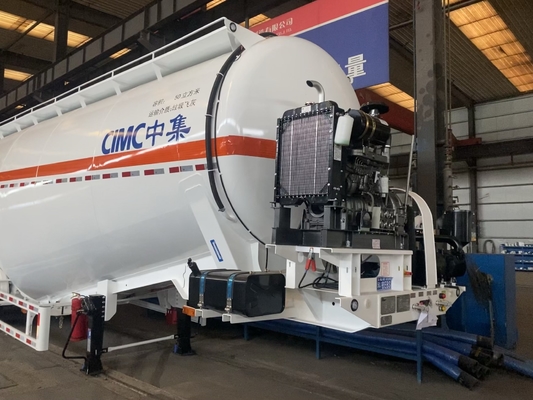 CIMC Drie-assige 60 ton tank auto met dieselmotor stel Stijfheid en sterkte Cement aanhangwagen