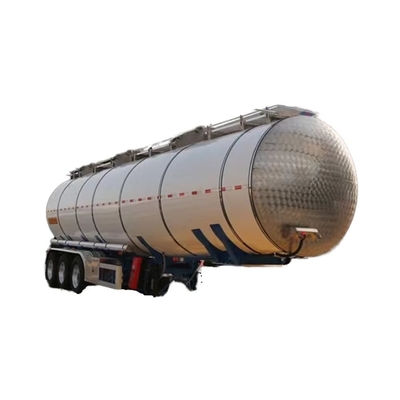 Robuuste brandstoftankerhalve trailer: ontworpen voor veilig en efficiënt vervoer van vloeibare brandstof en gevaarlijke materialen in Afrika