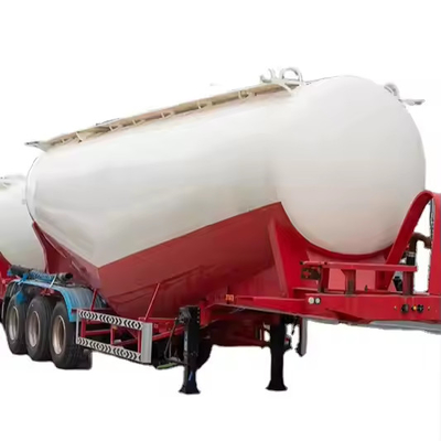 Vrachtwagens voor het transport van cement in bulk