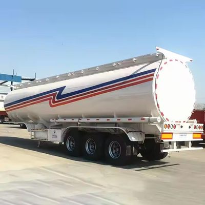 Olie-brandstoftankwagen Sinotruk Brandstoftankwagen 8*4 35000 liter Brandstoftankwagen